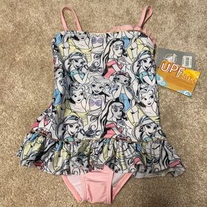 Girls swimsuit